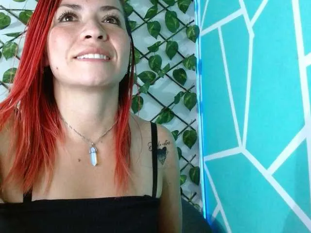 Live sex webcam photo for salems83 #277168726