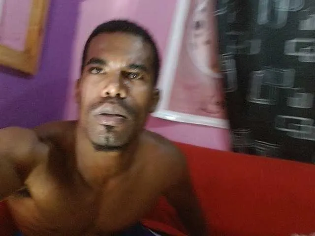 Live sex webcam photo for salimhot #276010112