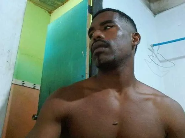 Live sex webcam photo for salimhot #276490887