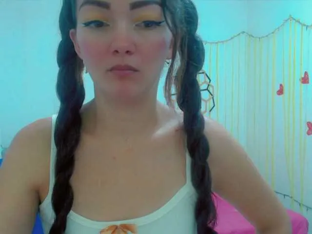 Live sex webcam photo for salmahot #272652774