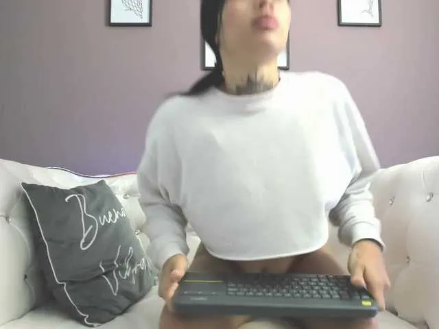 Live sex webcam photo for salome22 #272023208