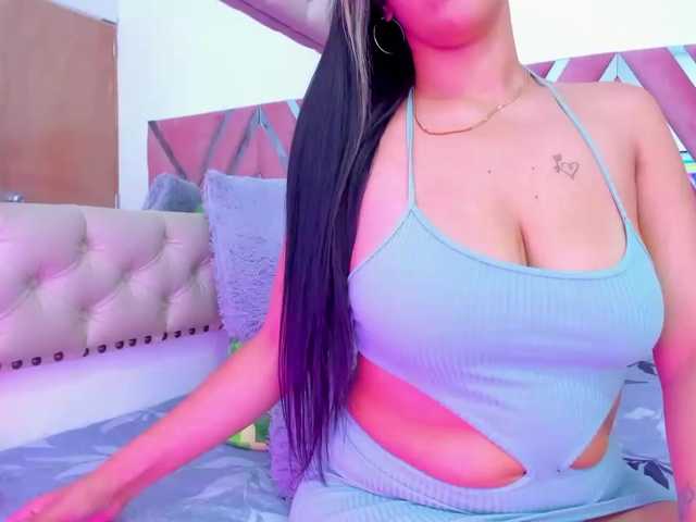 Live sex webcam photo for salomeandrade #276919337