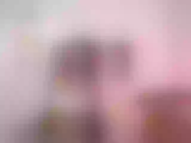 Live sex webcam photo for salomecollin #291175919