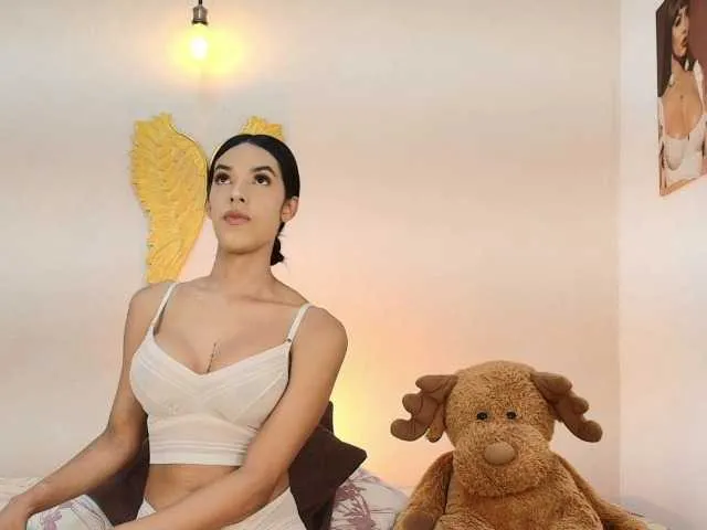 Live sex webcam photo for salomecollin #291827103