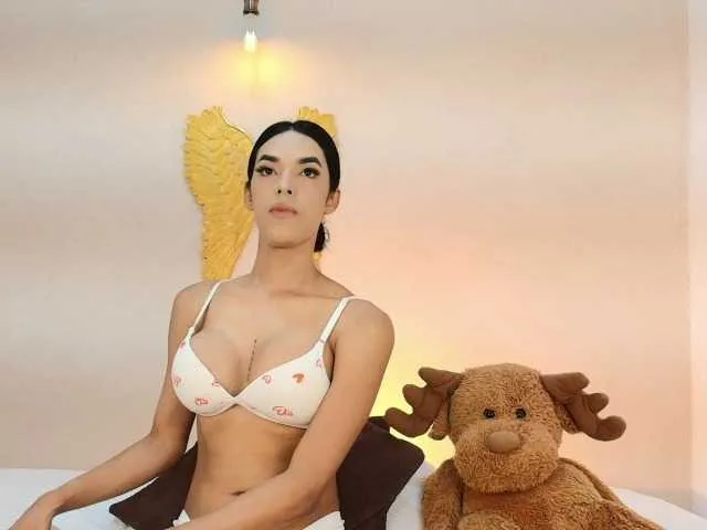 Live sex webcam photo for salomecollin #292622209