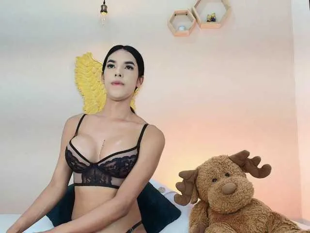 Live sex webcam photo for salomecollin #293906769