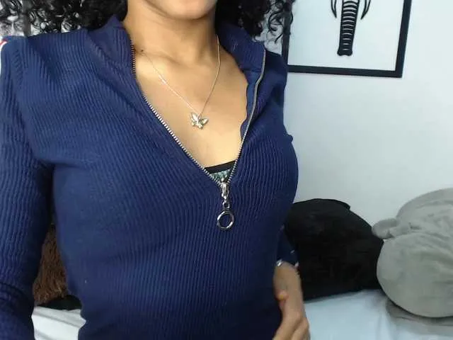 Live sex webcam photo for salomewilliams #277801867