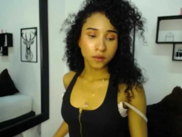 Live sex webcam photo for salomewilliams #277942797