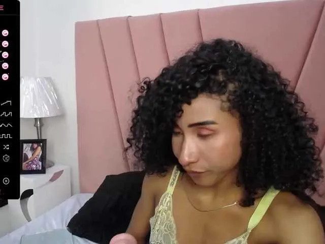 Live sex webcam photo for salomewilliams #288647966