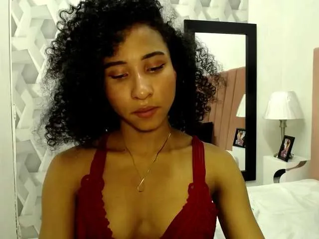 Live sex webcam photo for salomewilliams #289875566