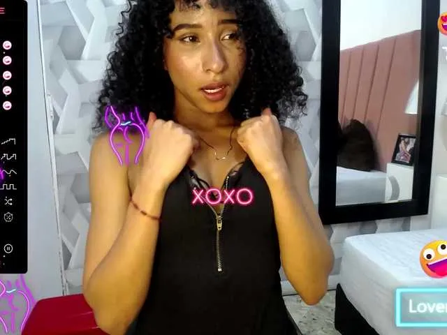 Live sex webcam photo for salomewilliams #290010856