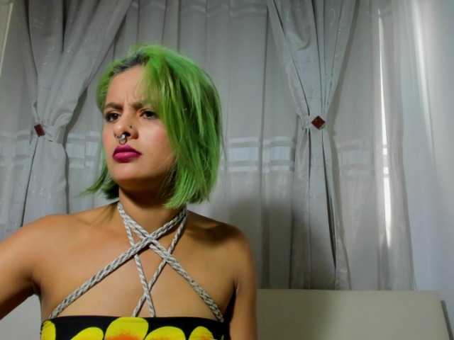 Live sex webcam photo for salomme-live2 #271700913