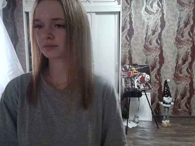 Live sex webcam photo for samanta55555 #290280499