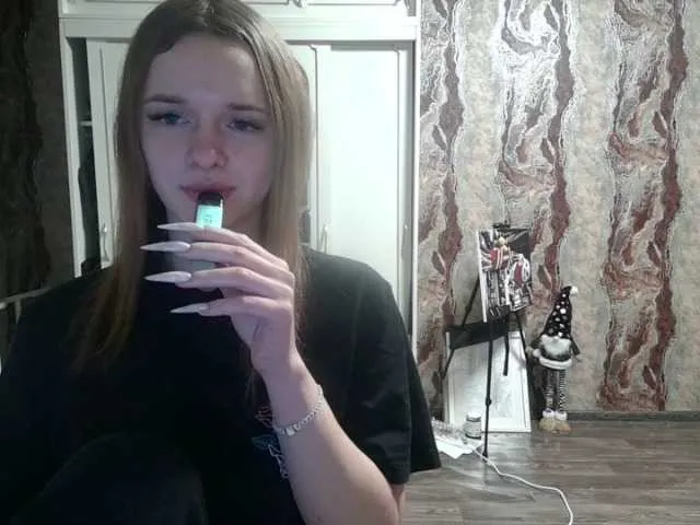 Live sex webcam photo for samanta55555 #290294244