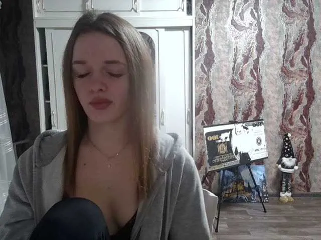 Live sex webcam photo for samanta55555 #290482407
