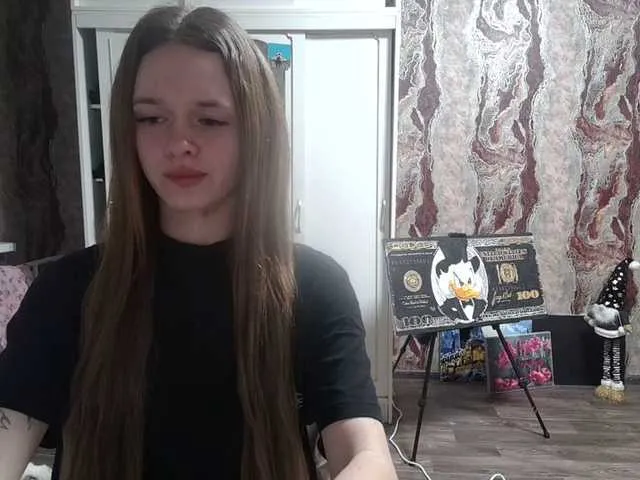 Live sex webcam photo for samanta55555 #290794269