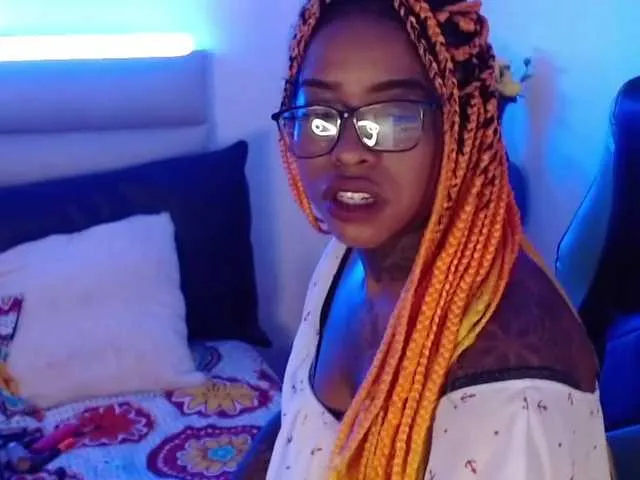 Live sex webcam photo for samantaafox #272278049