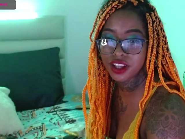 Live sex webcam photo for samantaafox #272407142