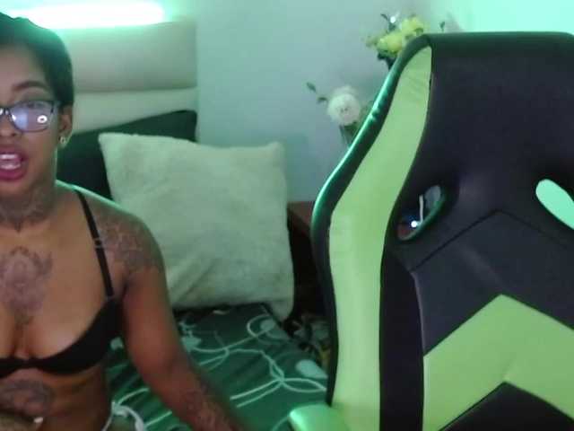 Live sex webcam photo for samantaafox #273018801