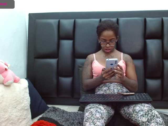 Live sex webcam photo for samantaafox #273241654