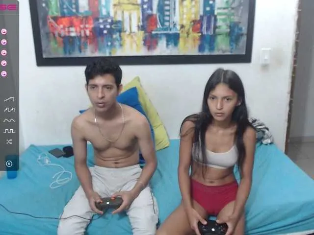Live sex webcam photo for samantha-18 #272406605
