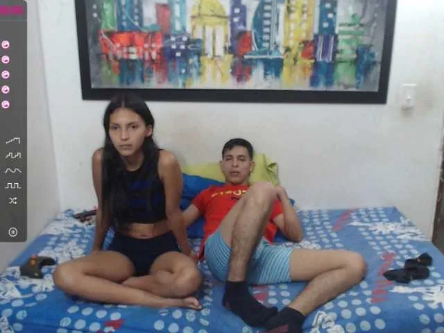 Live sex webcam photo for samantha-18 #272433600
