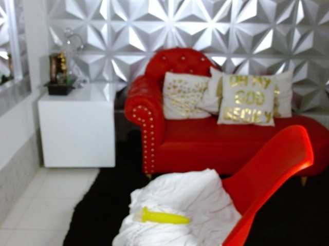 Live sex webcam photo for samantha-BBW #273127482