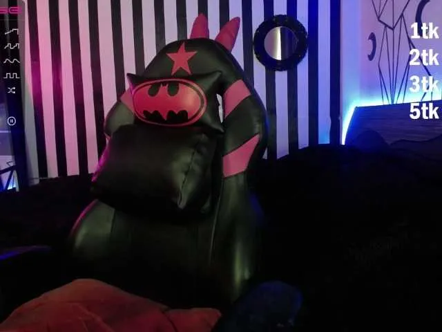 Live sex webcam photo for samantha-rock #271923577