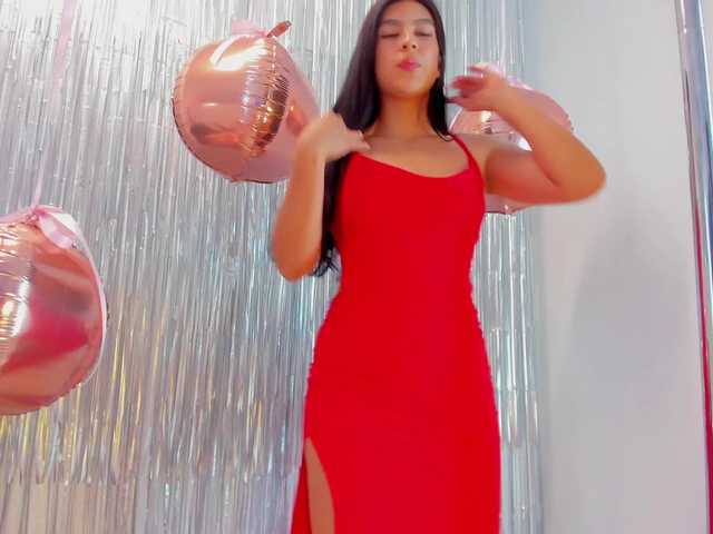 Live sex webcam photo for samanthaevans #290987821