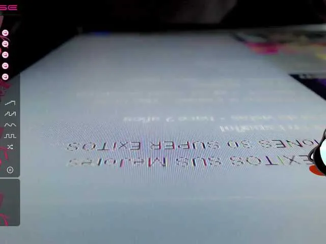 Live sex webcam photo for samanthafox-1 #273716443