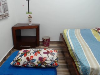 Live sex webcam photo for samanthafox69 #152361596