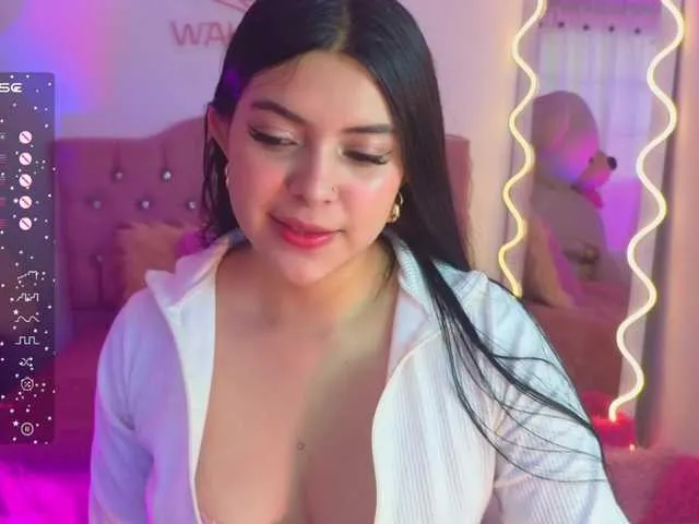 Live sex webcam photo for samara-tay #278088248