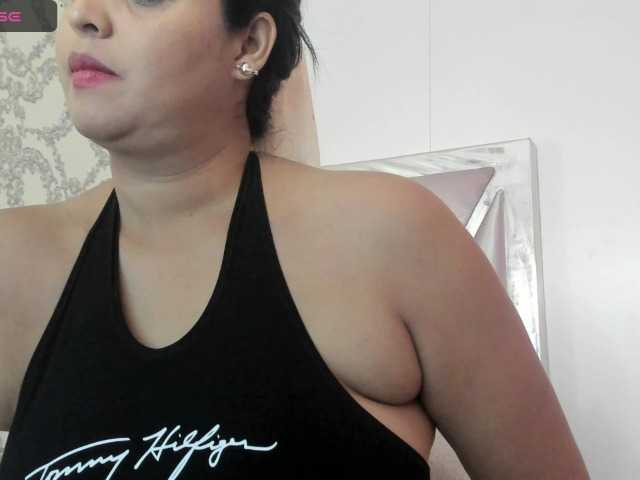 Live sex webcam photo for samaraggold #276533252