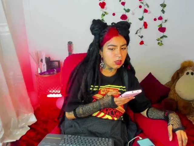 Live sex webcam photo for samarasabath #274317561