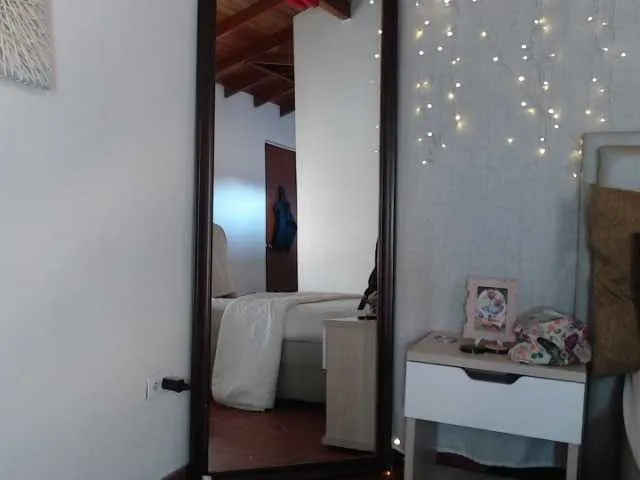 Live sex webcam photo for samaravalquir #273271378