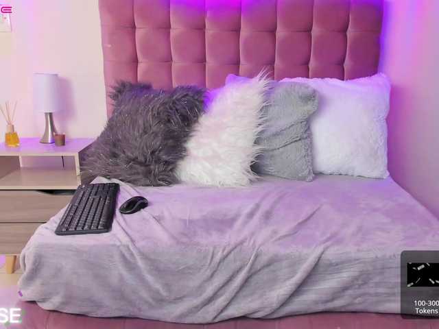 Live sex webcam photo for samatha-hot #274097370