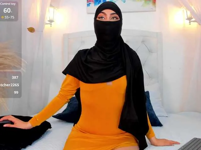 Live sex webcam photo for samia- #290899893