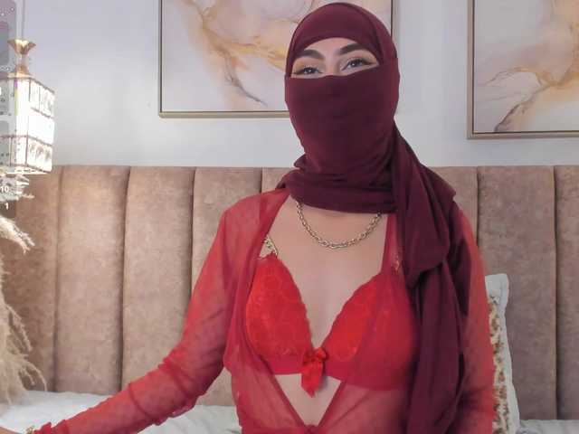 Live sex webcam photo for samia- #291402600