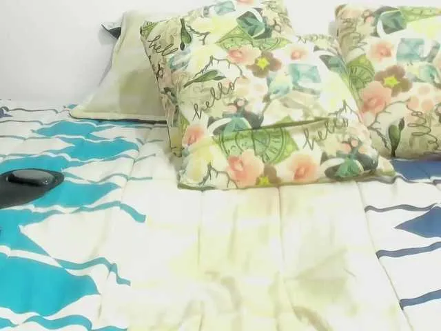 Live sex webcam photo for samih-2 #275506617