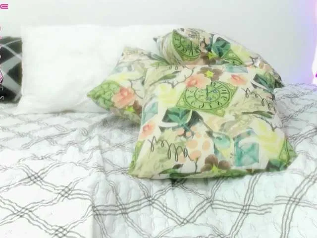 Live sex webcam photo for samih-2 #275665856