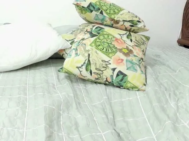 Live sex webcam photo for samih-2 #275907823