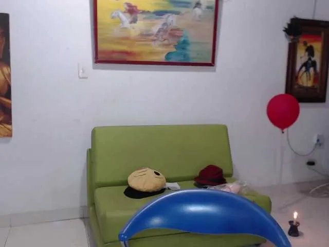 Live sex webcam photo for sammrocker #272745308