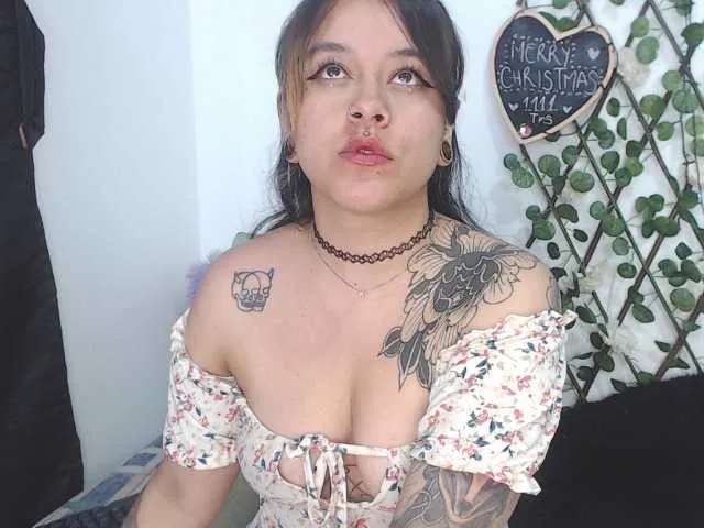 Live sex webcam photo for sammy-juteux #276796291