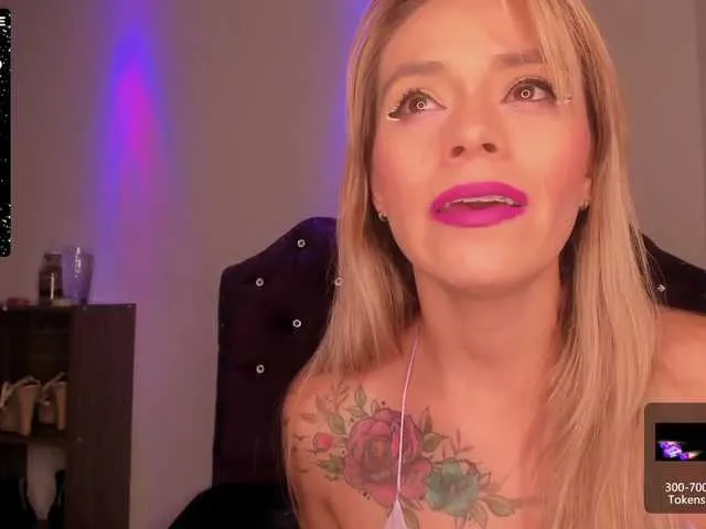 Live sex webcam photo for sammy-sexx #272588049