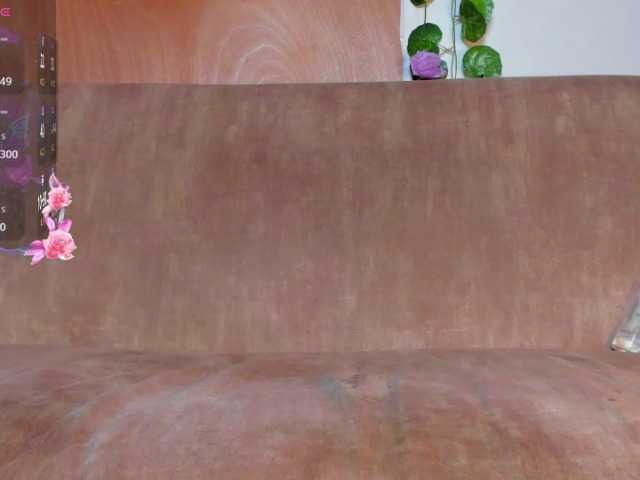 Live sex webcam photo for sammyfox97 #292075719