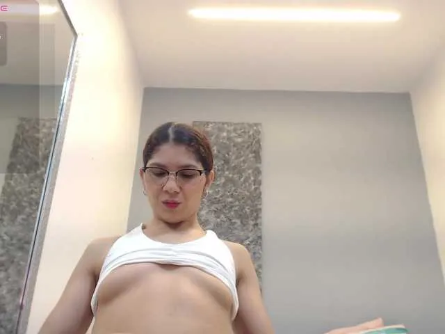 Live sex webcam photo for sammygale #293978844