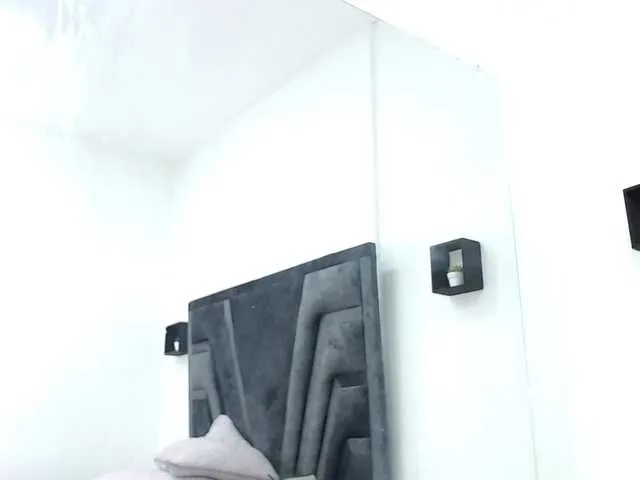 Live sex webcam photo for samy-dolly #274545830