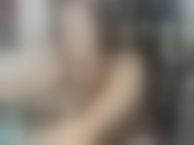 Live sex webcam photo for samyferrer #294272764