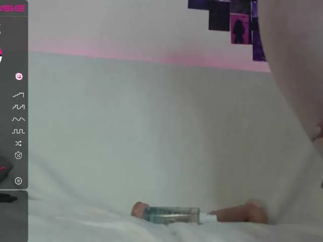 Live sex webcam photo for sandy-say #276077041