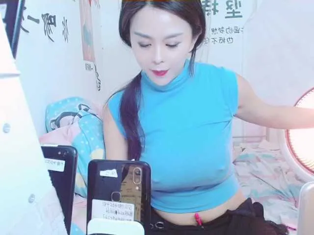 Live sex webcam photo for sanshun1 #272336698